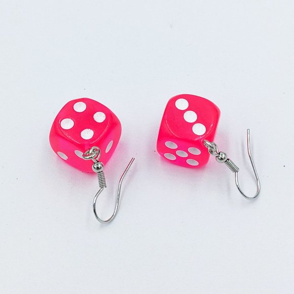 **NEW! PLAYING DICE EARRINGS funny awesome funky unique Yahtzee Die party - Picture 3 of 7